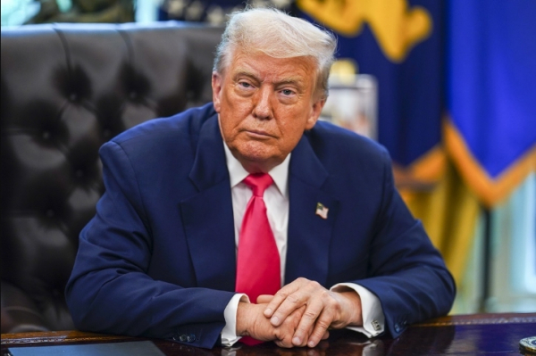 Трамп подписал указ о введении "золотых карт" стоимостью миллион долларов