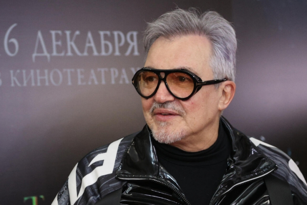 Это особенность мужской одежды""