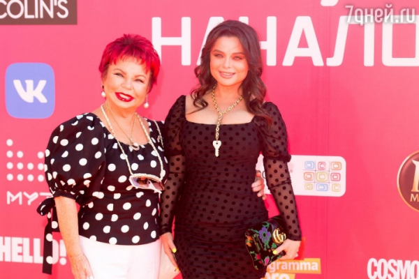 Мама Наташи Королевой отпраздновала 80-летие в США рядом с дочерью, но без зятя