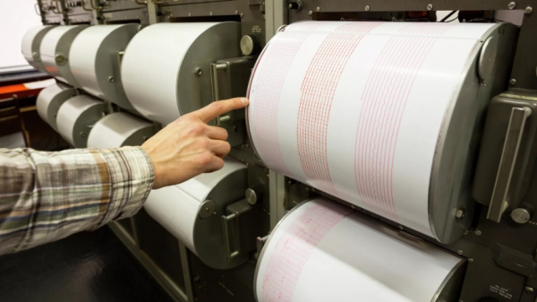 Сильное землетрясение магнитудой 6,1 произошло у побережья Перу