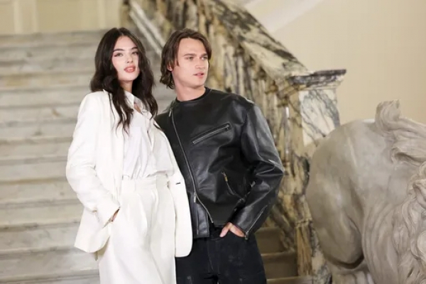 Невозможно не влюбиться: Романтическая история любви Девы Кассель и Сола Нанни