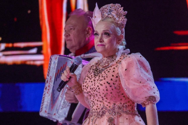 Кадышева под ударом: фанаты требуют отменить концерты из-за скандала с сыном