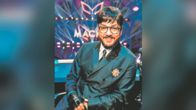 Филипп Киркоров &quot;перезагрузился&quot;: эволюция стиля без перьев и страз